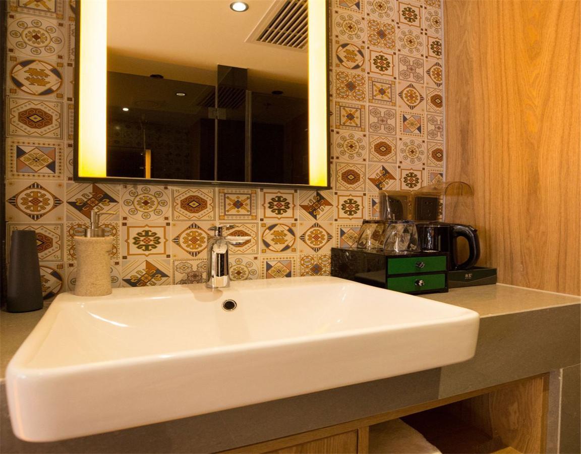 Qiu Guo Hotel Hua Mao Chaoyang  Exteriör bild